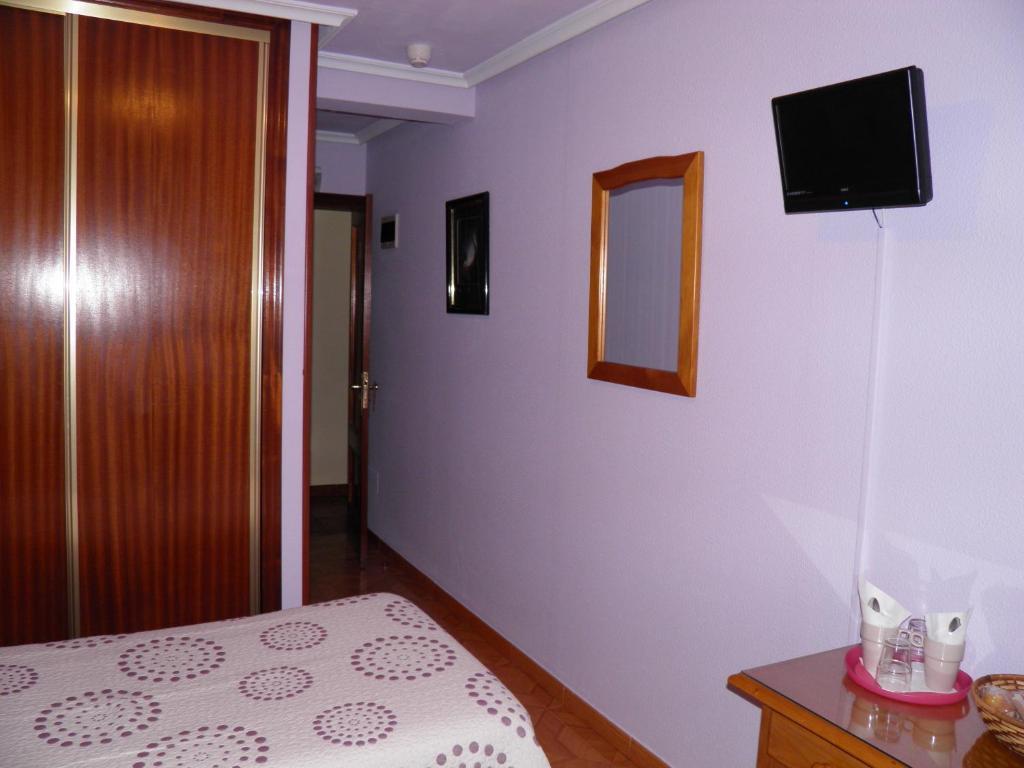 Pension El Camarote Cudillero Ruang foto